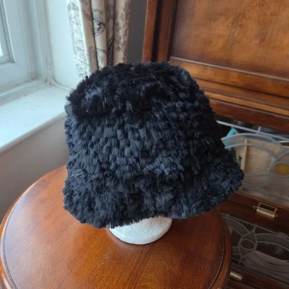 Real fur Toque - Picture 5 of 5